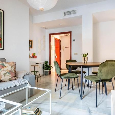 Piso Con Patio Privado Y Parking Nervion Sevilla Εξωτερικό φωτογραφία