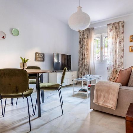 Piso Con Patio Privado Y Parking Nervion Sevilla Εξωτερικό φωτογραφία