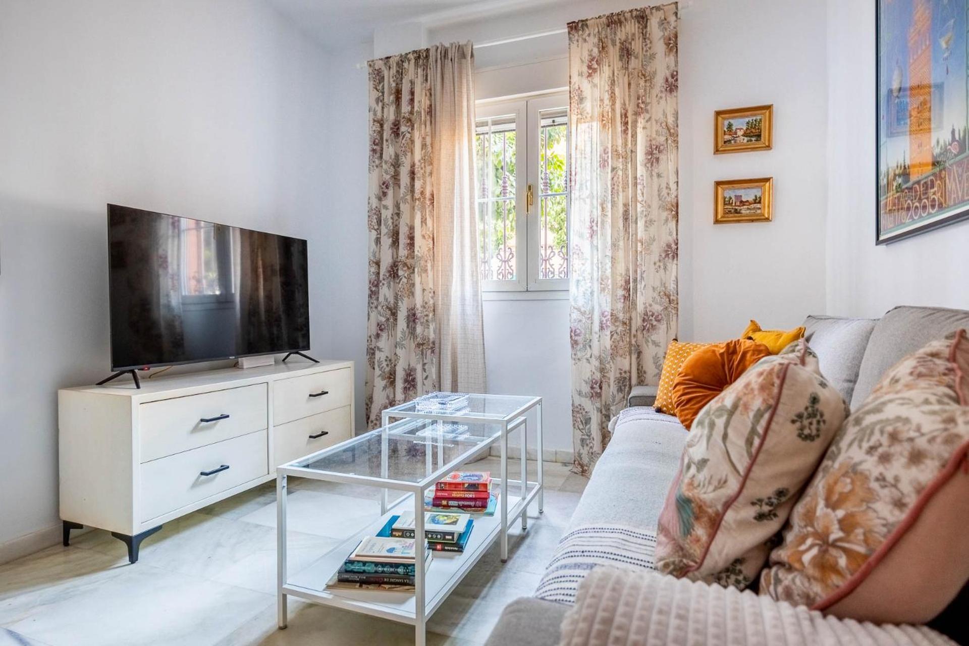 Piso Con Patio Privado Y Parking Nervion Sevilla Εξωτερικό φωτογραφία