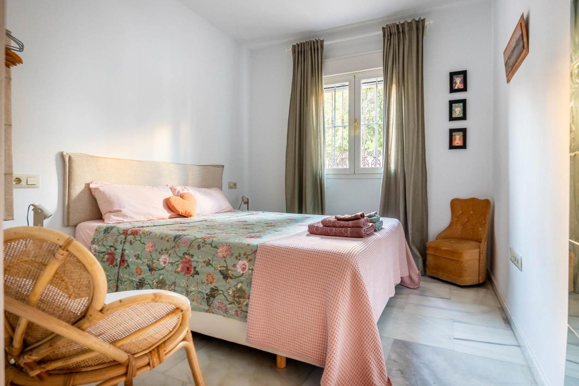 Piso Con Patio Privado Y Parking Nervion Sevilla Εξωτερικό φωτογραφία